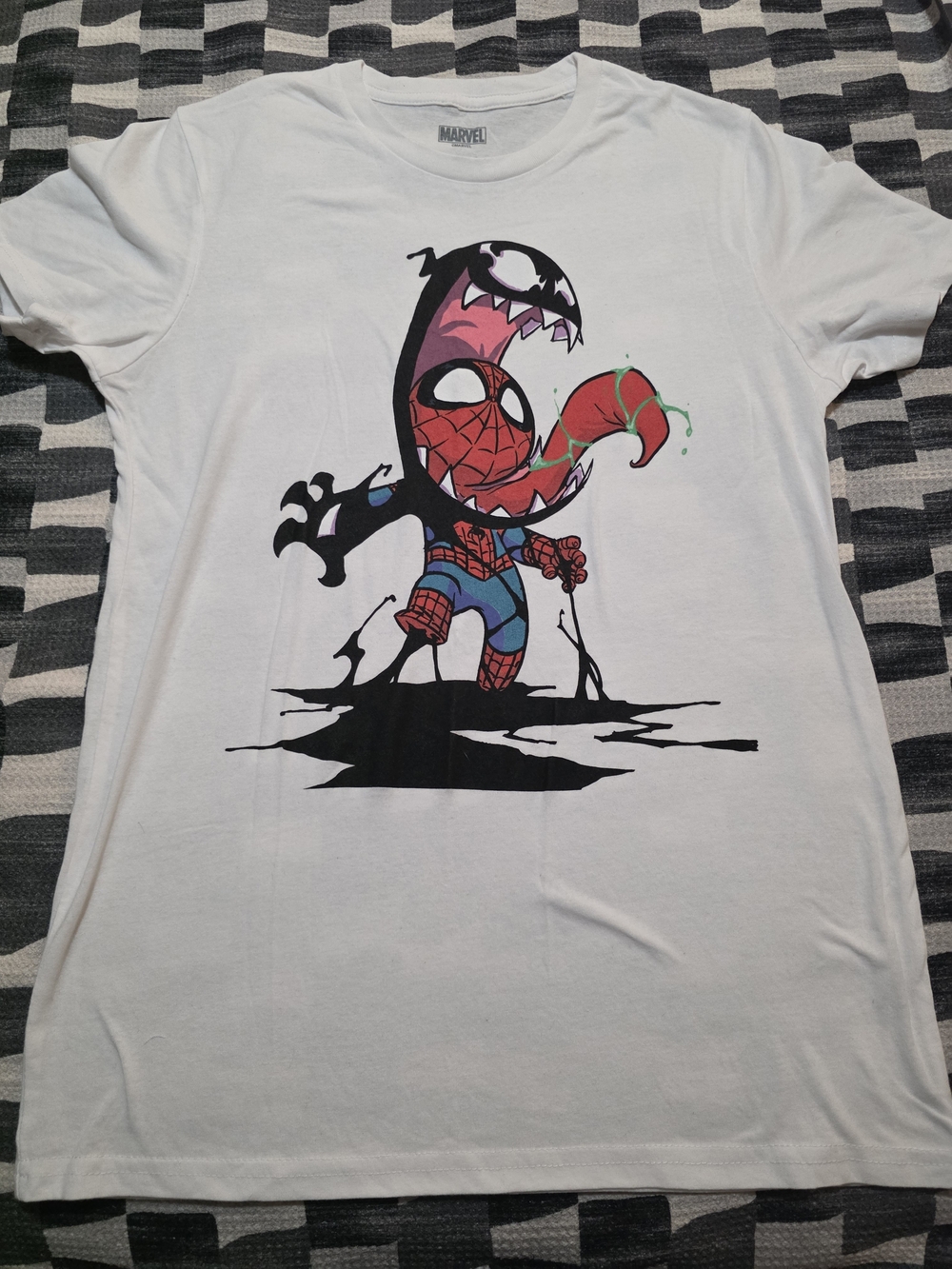 Marvel Men’s White Spider-Man x Venom Graphic Tee